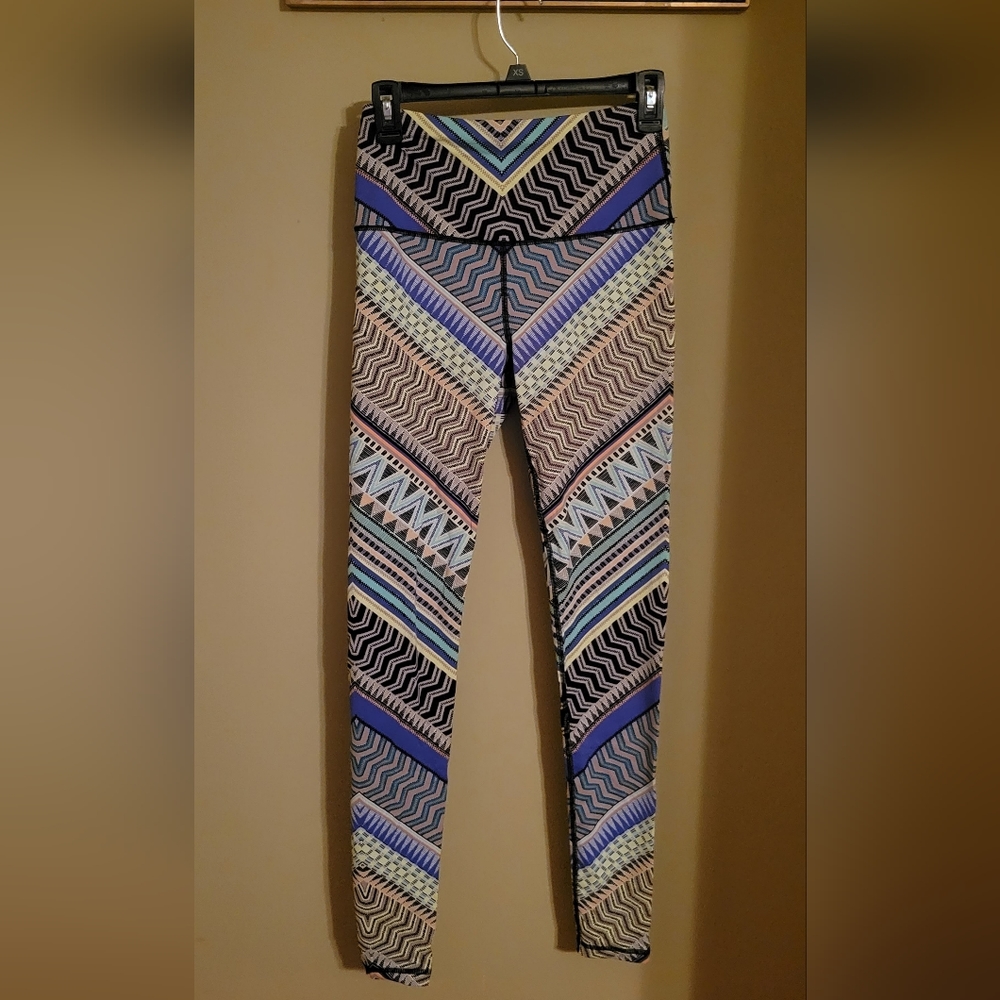 VSX geometric leggings